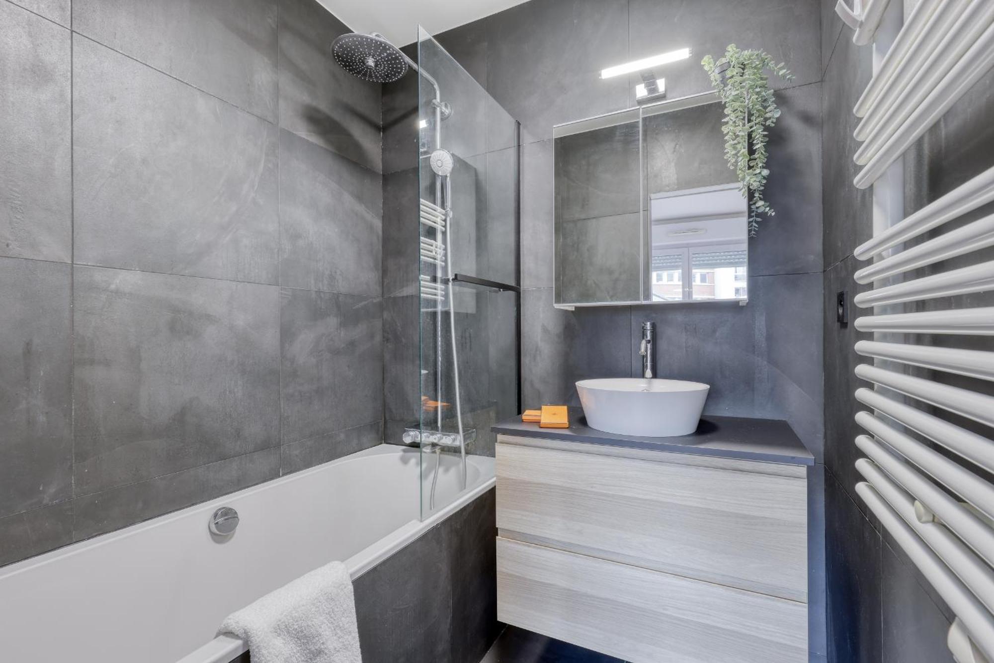 Perfect, And Quite 1 Bedroom Hq - 14 Paris